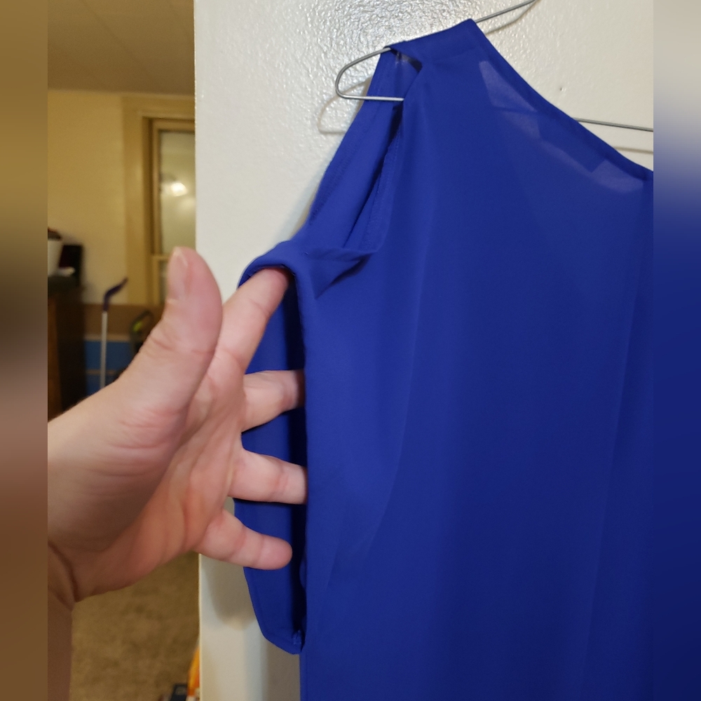 Brand new!! New women's Lush blue cold shoulder short sleeve top size medium - Picture 6 of 7